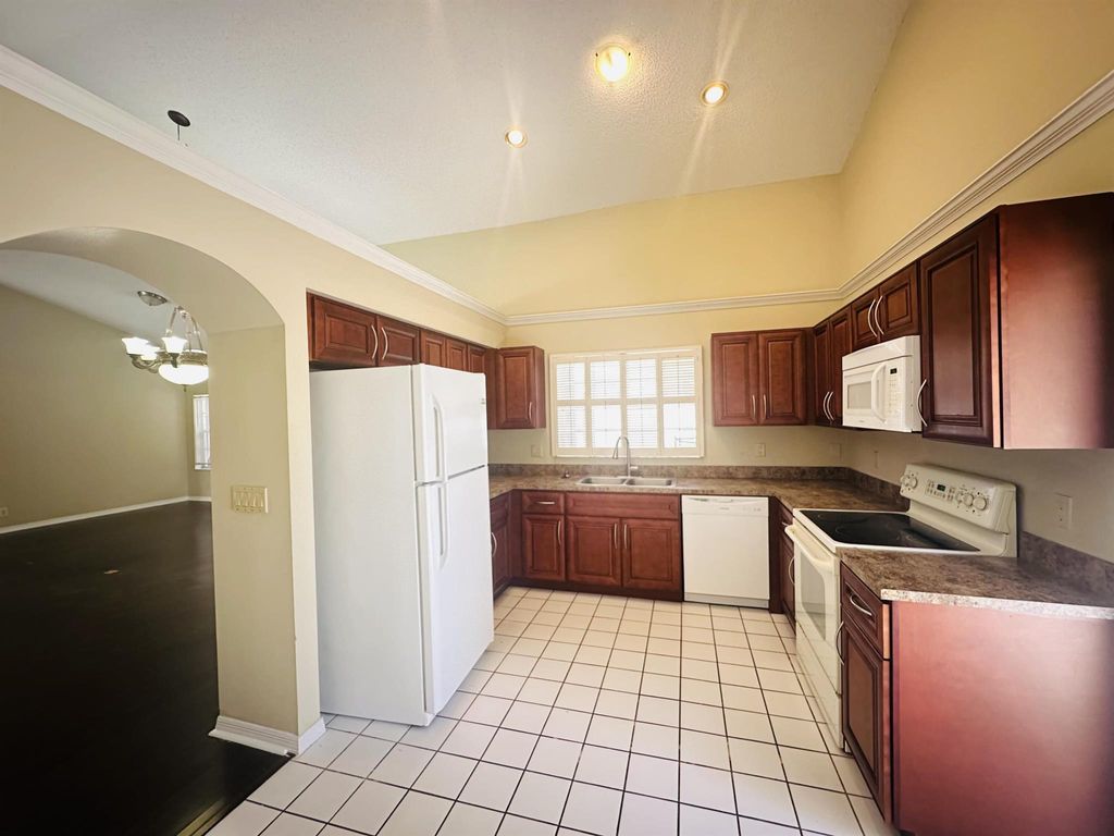 Photo of 53 Dorchester Circle, Palm Beach Gardens, FL 33418 (MLS # R11008159)