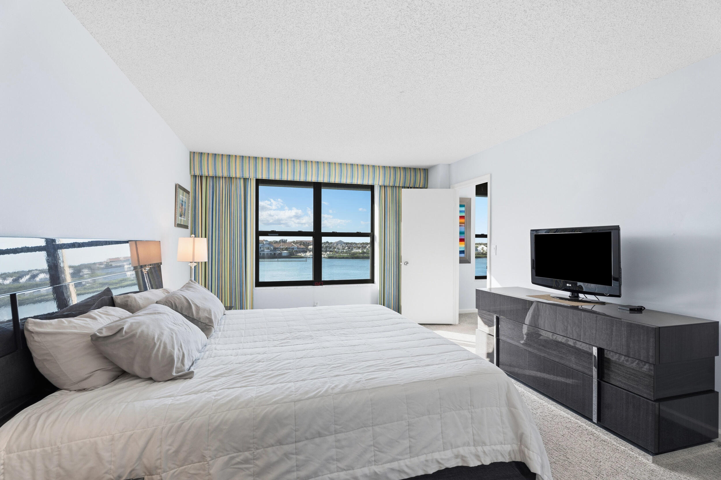 1748 Jupiter Cove Drive 519a