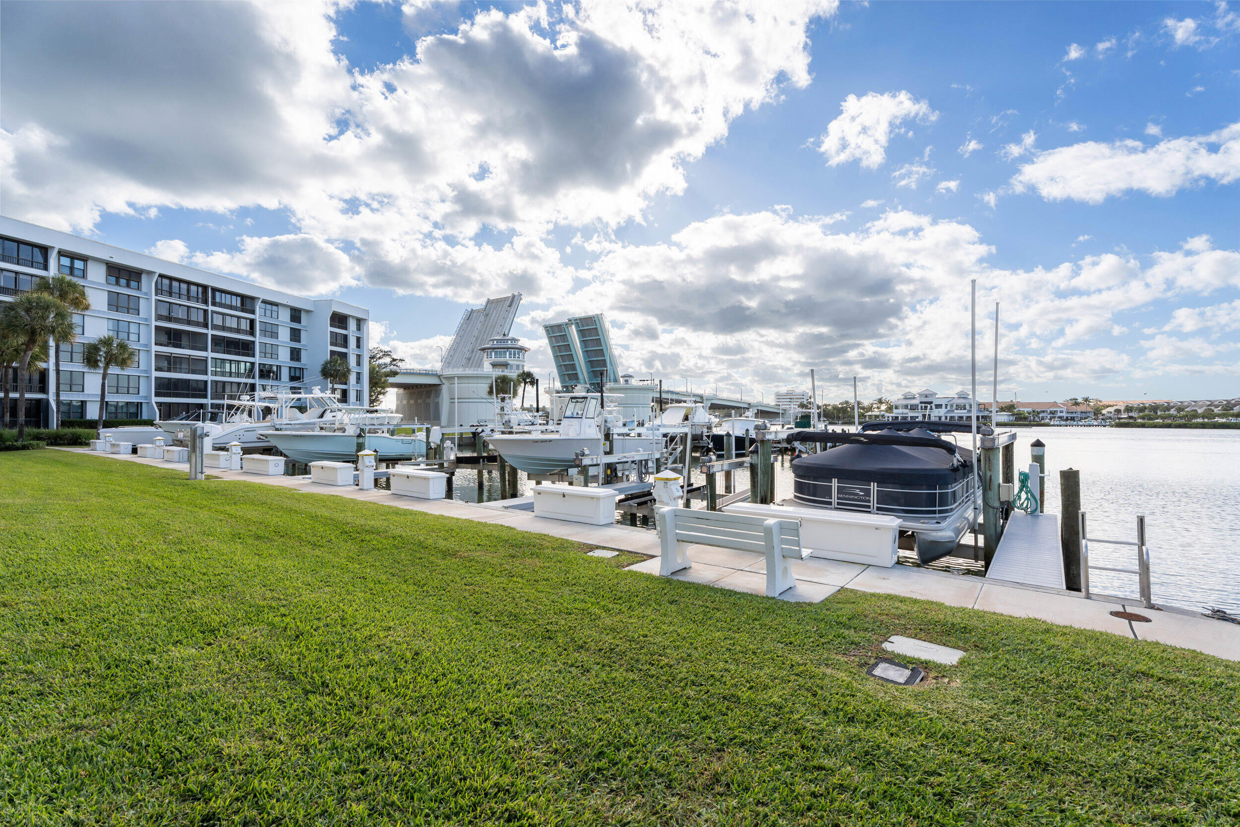 JUPITER COVE CONDO - Residential