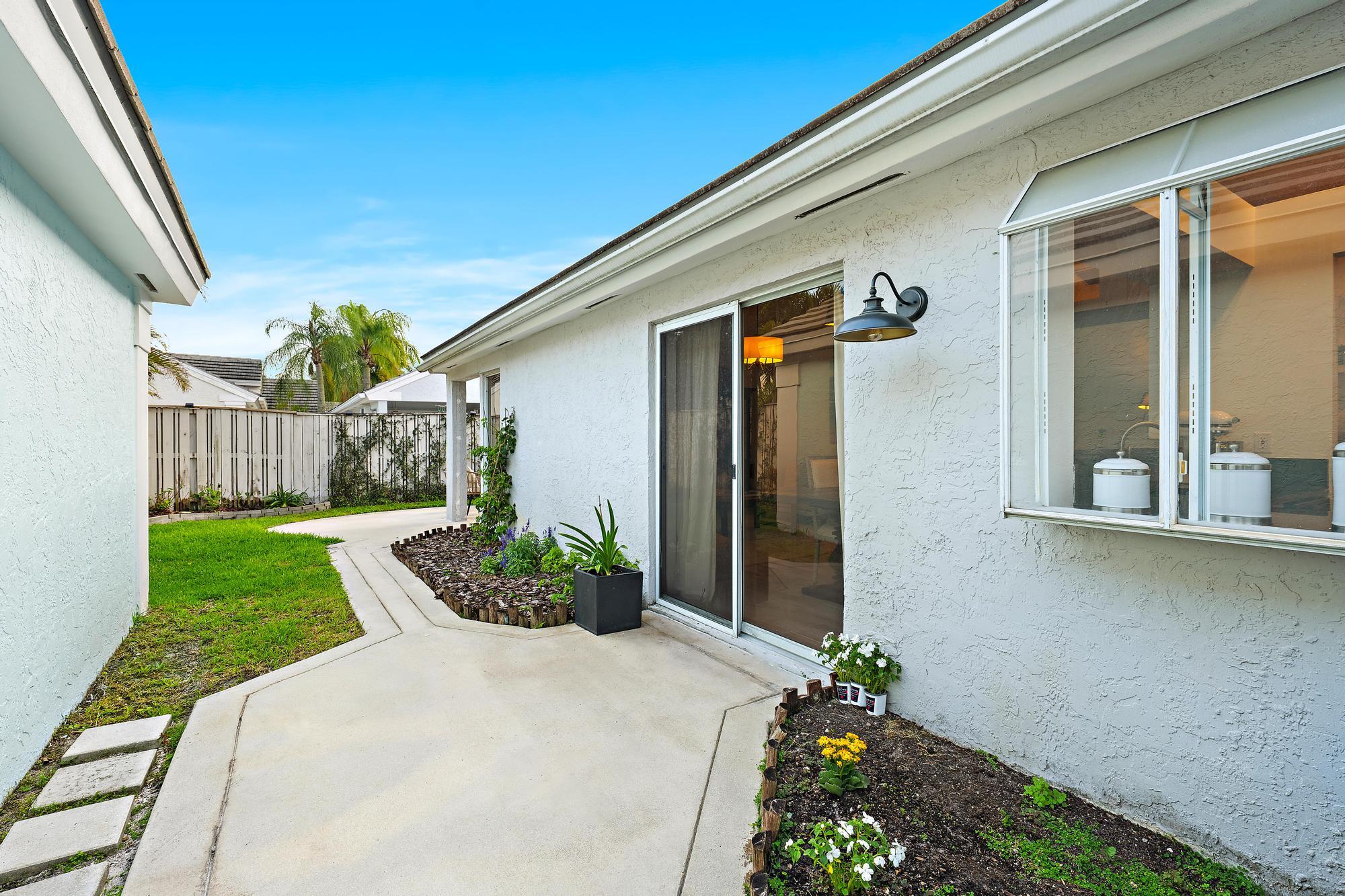 BRISTOL CLUB AT PGA NATL - Residential