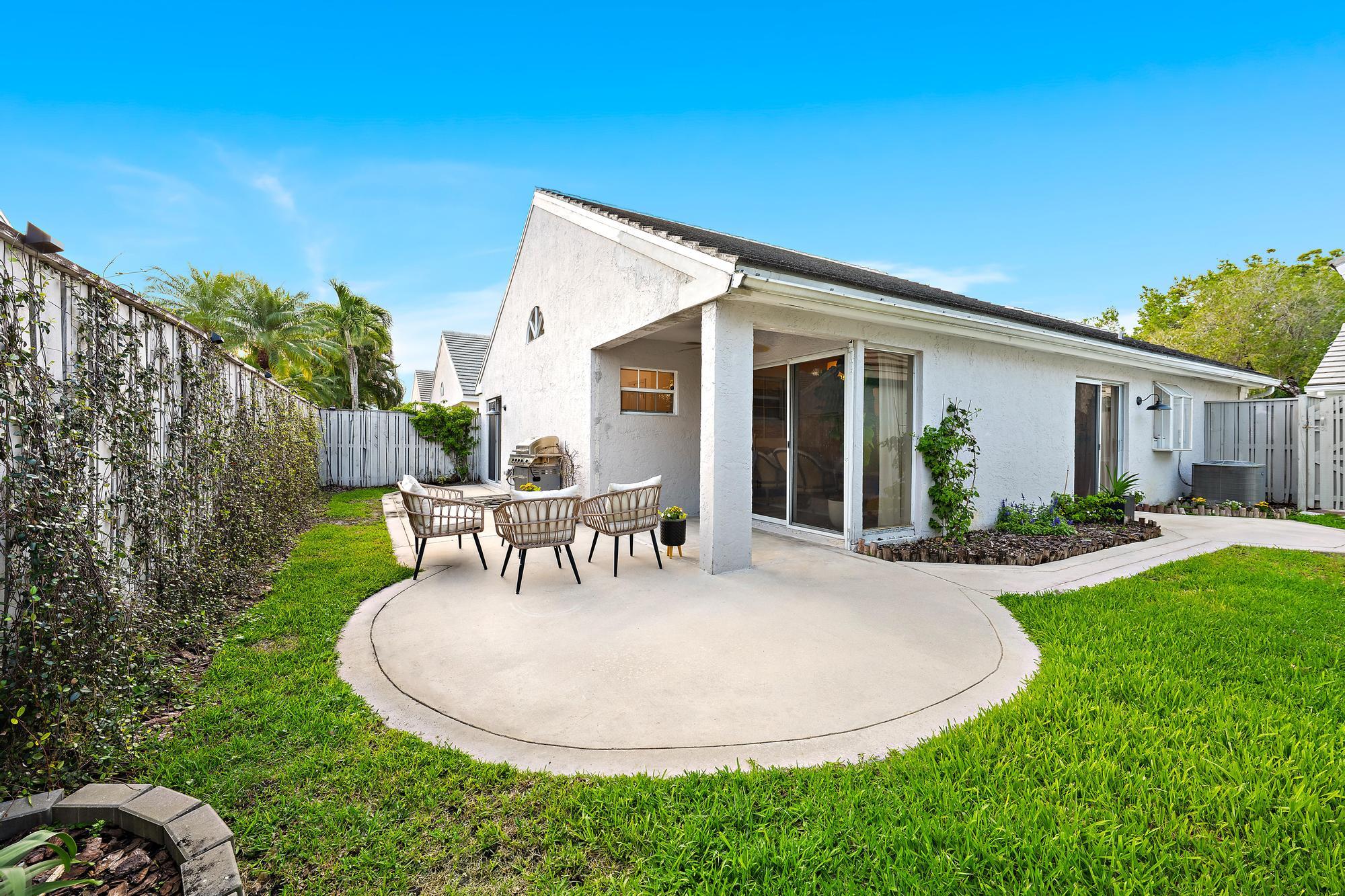 BRISTOL CLUB AT PGA NATL - Residential