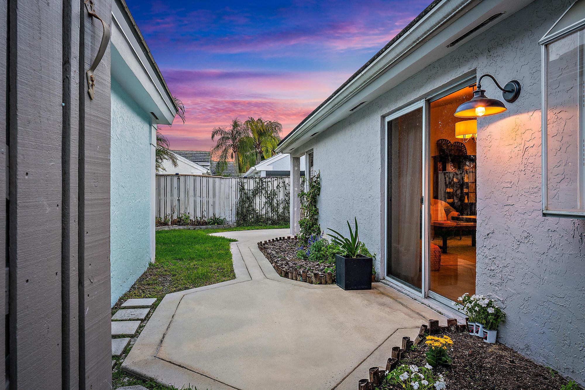 BRISTOL CLUB AT PGA NATL - Residential