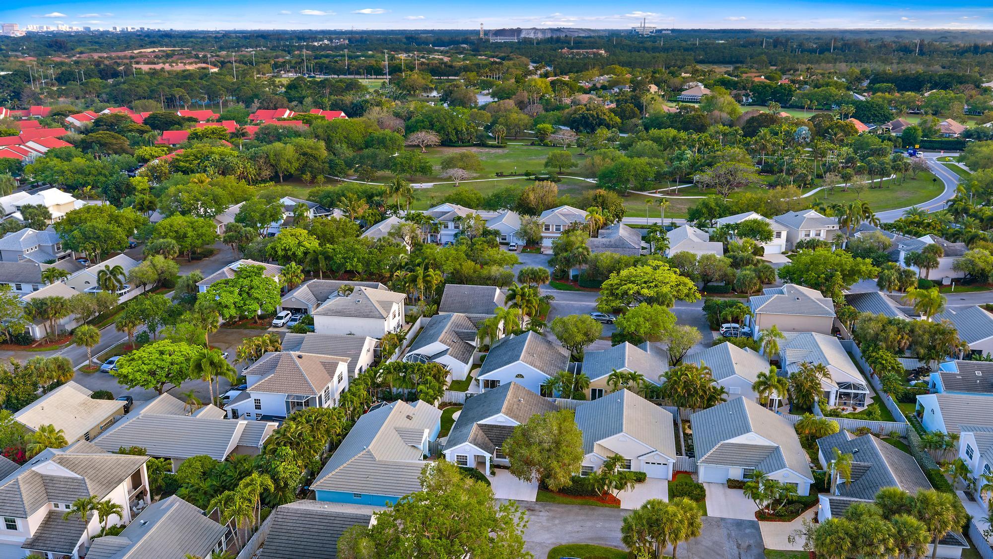 BRISTOL CLUB AT PGA NATL - Residential