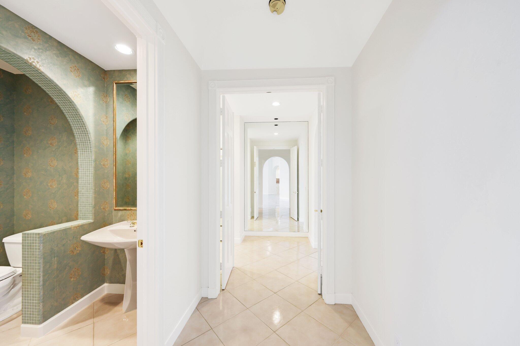 VINTAGE PLACE - Residential