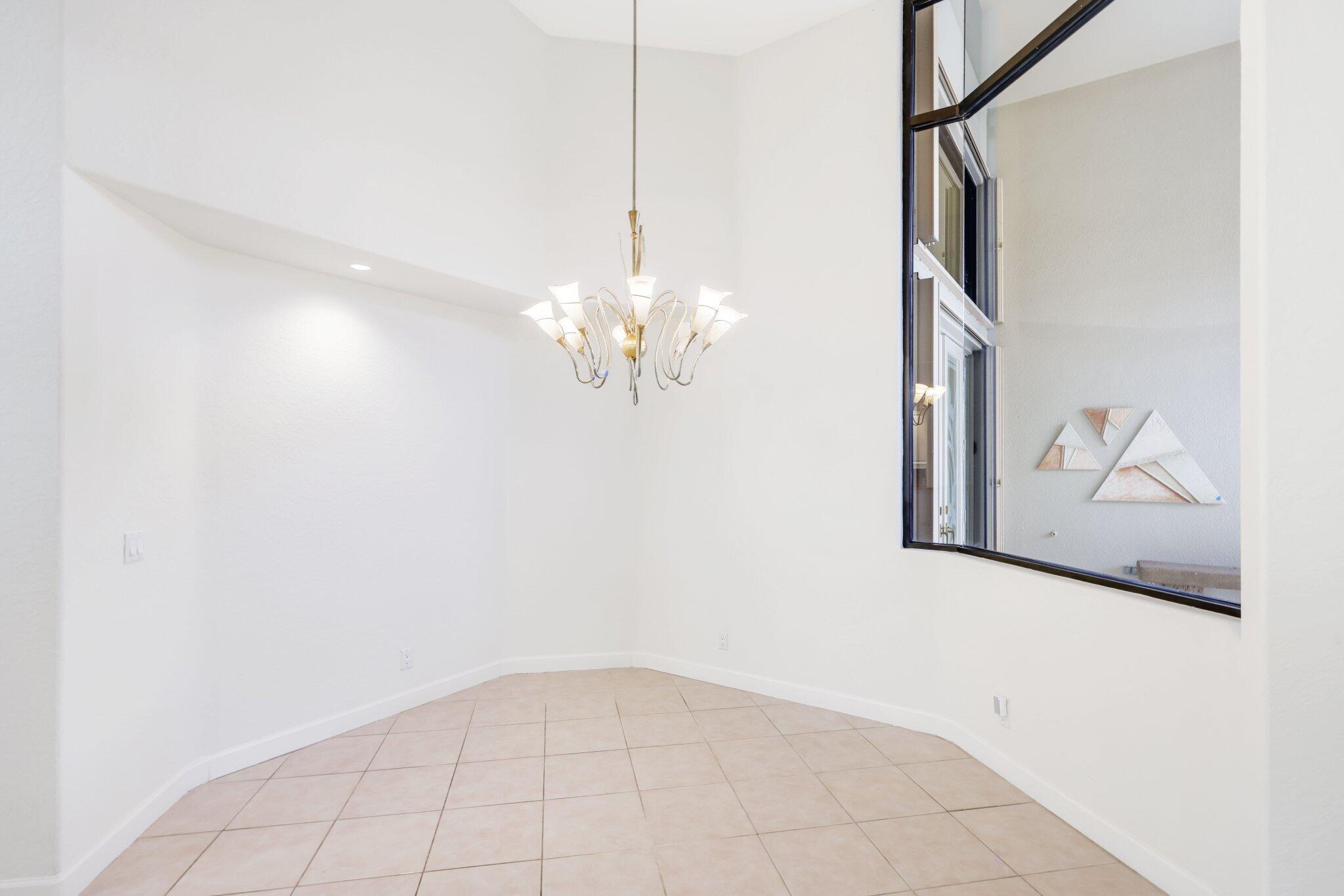 VINTAGE PLACE - Residential