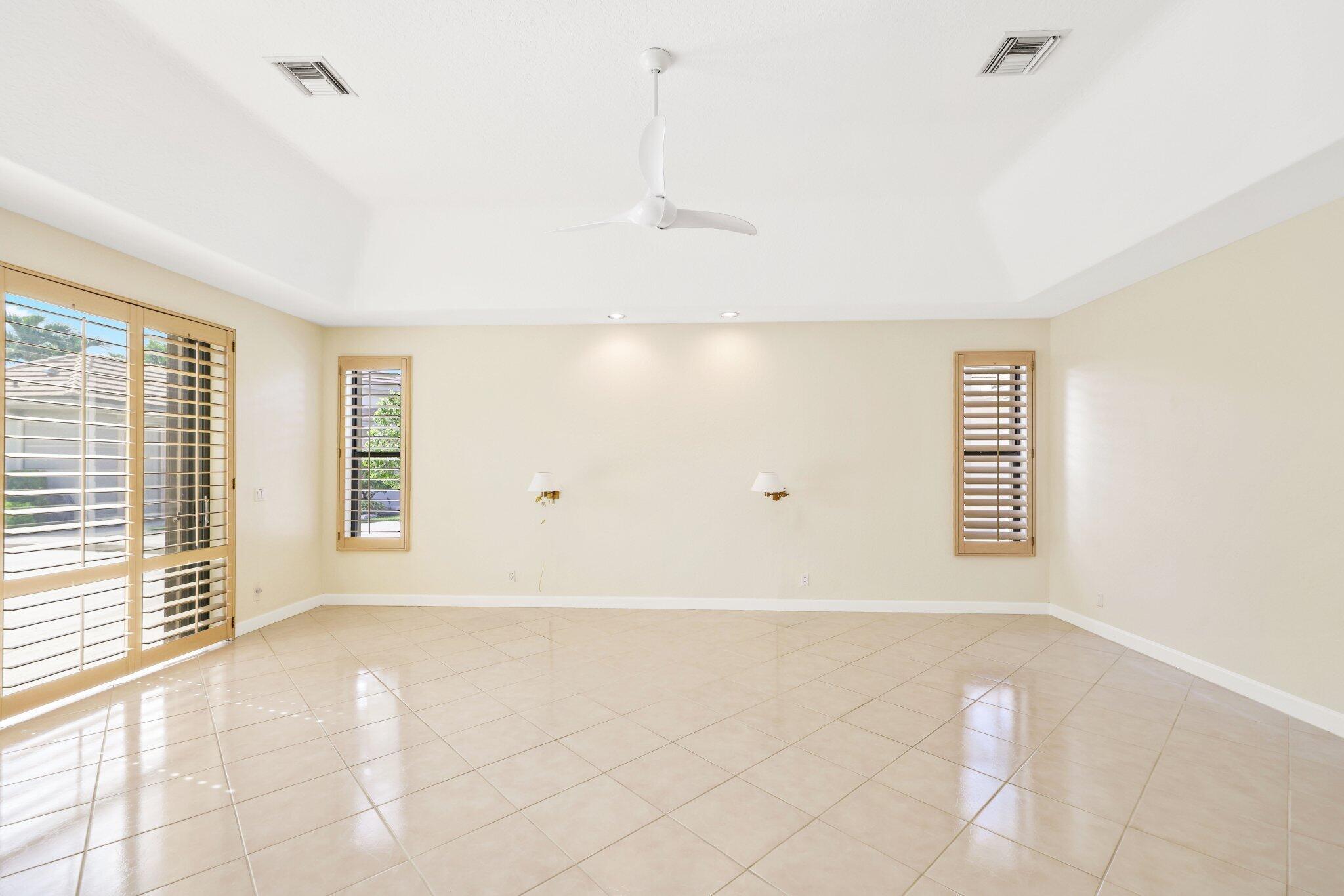 VINTAGE PLACE - Residential