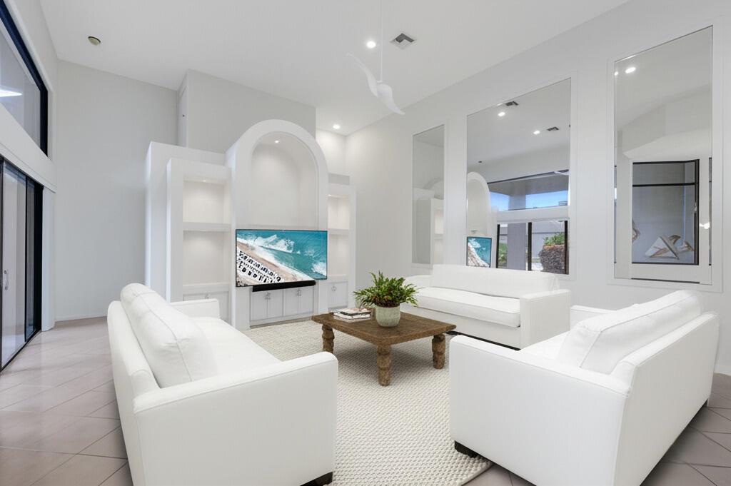 VINTAGE PLACE - Residential