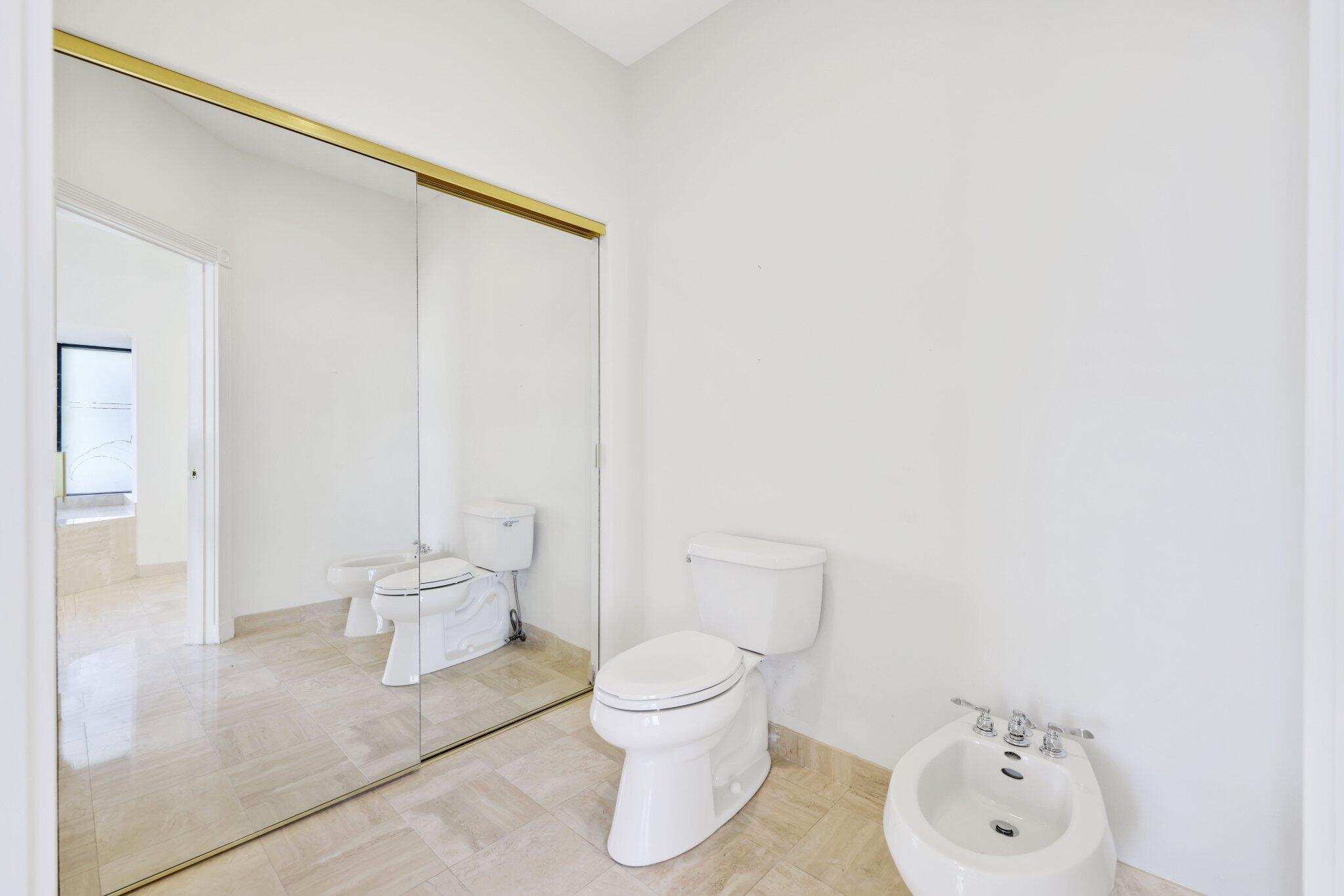 VINTAGE PLACE - Residential