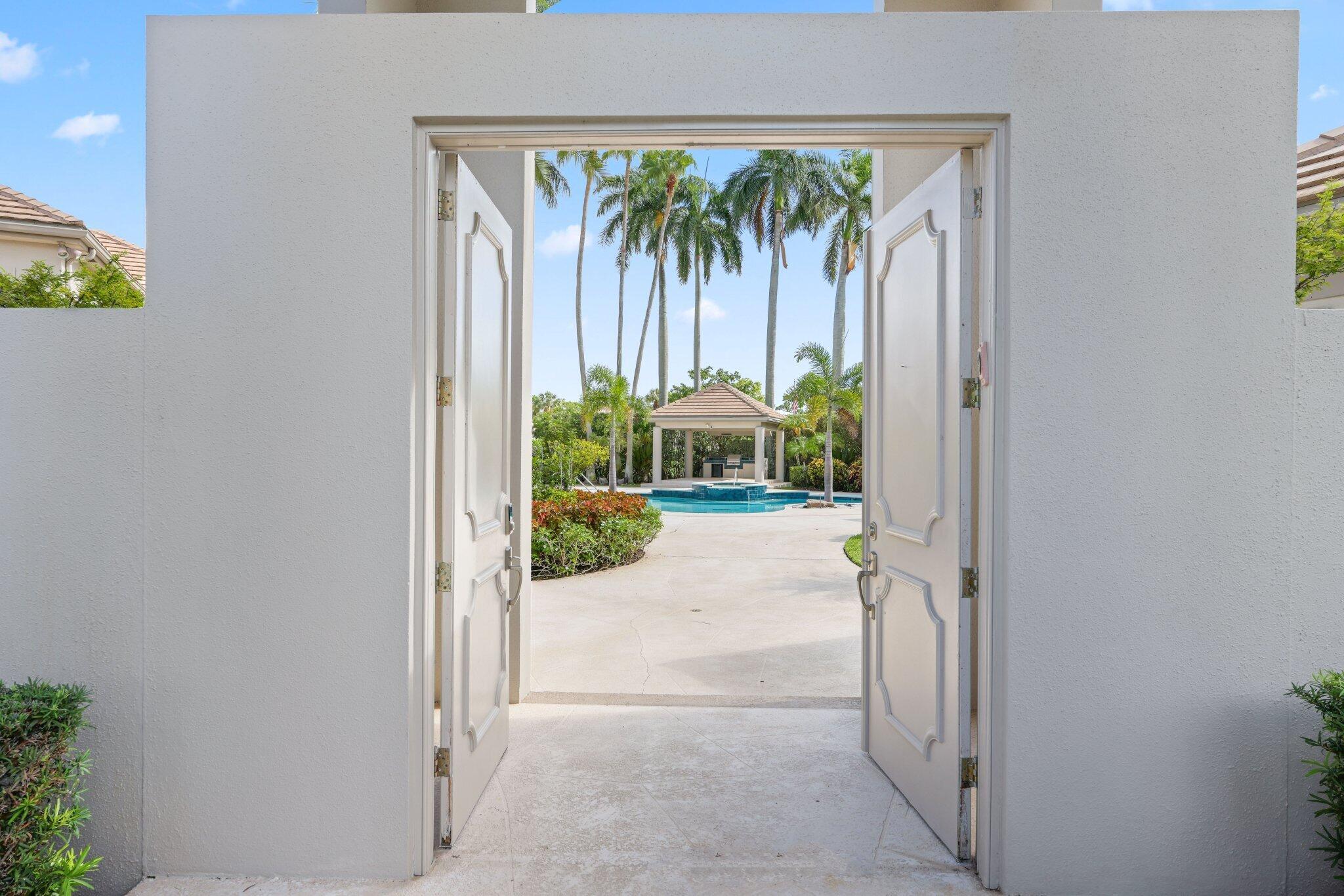 VINTAGE PLACE - Residential