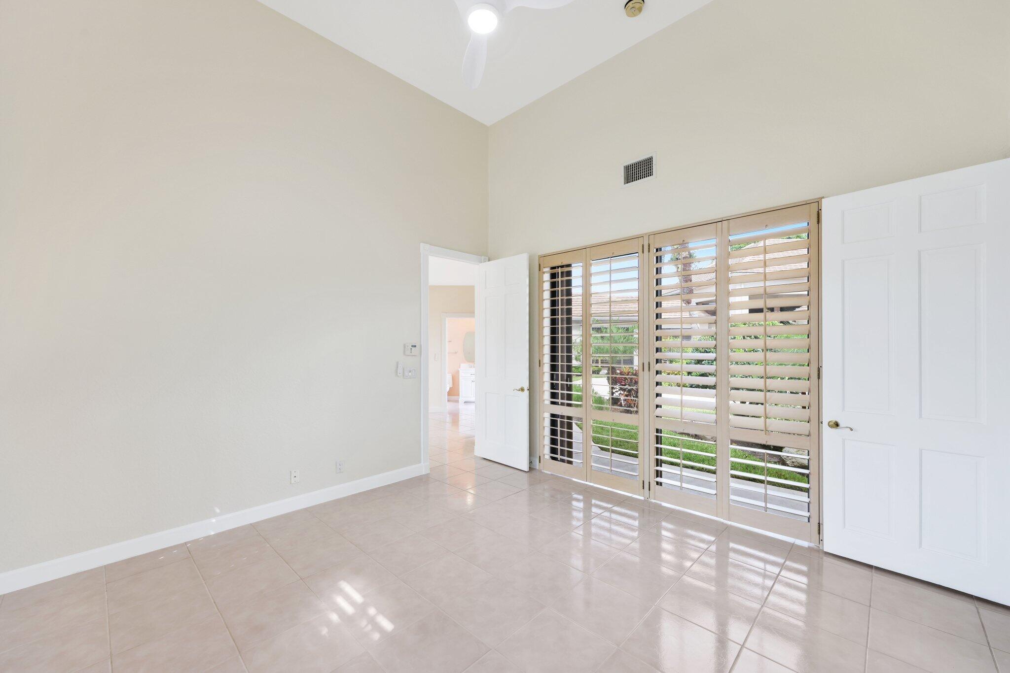 VINTAGE PLACE - Residential