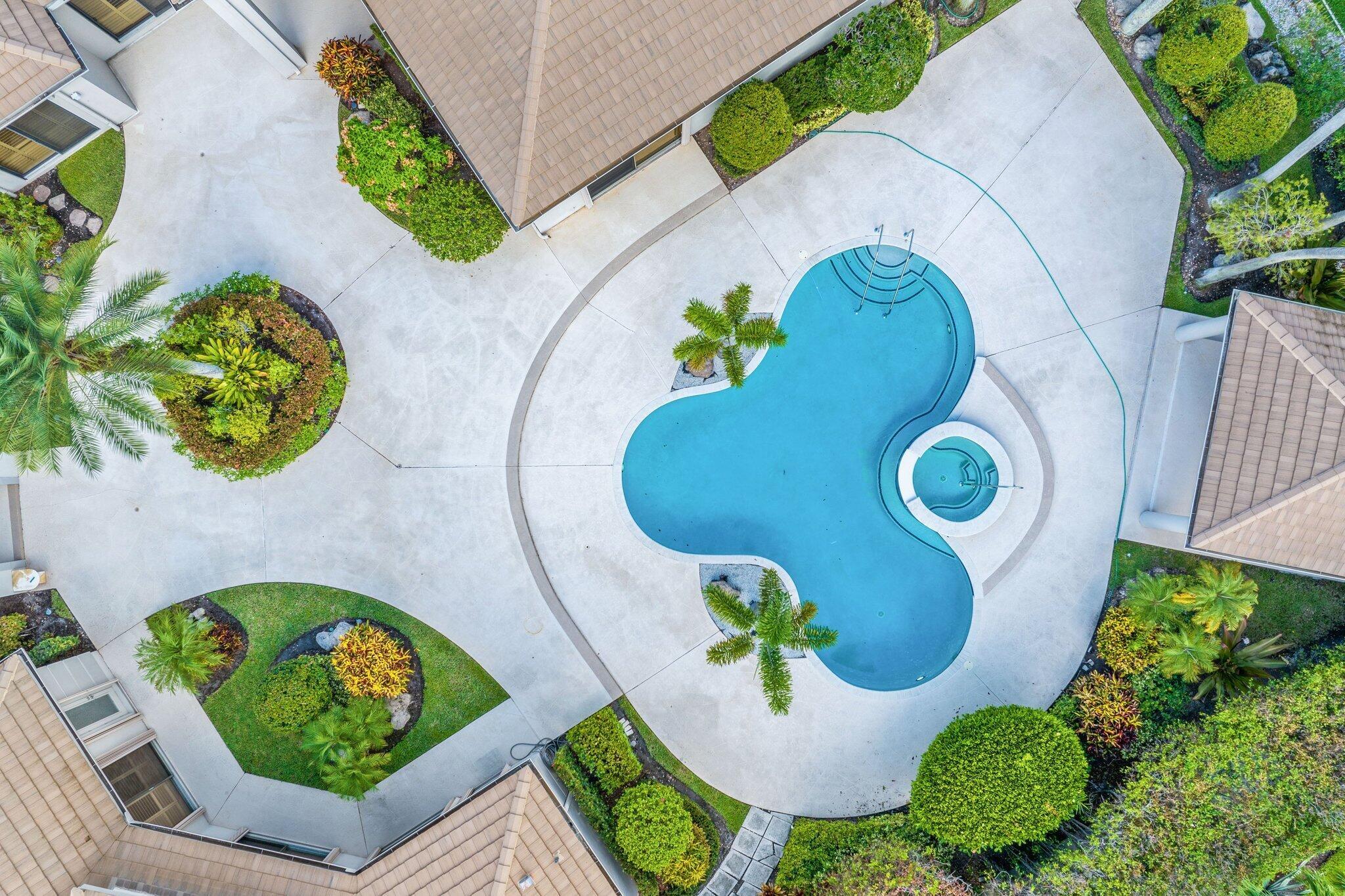 VINTAGE PLACE - Residential