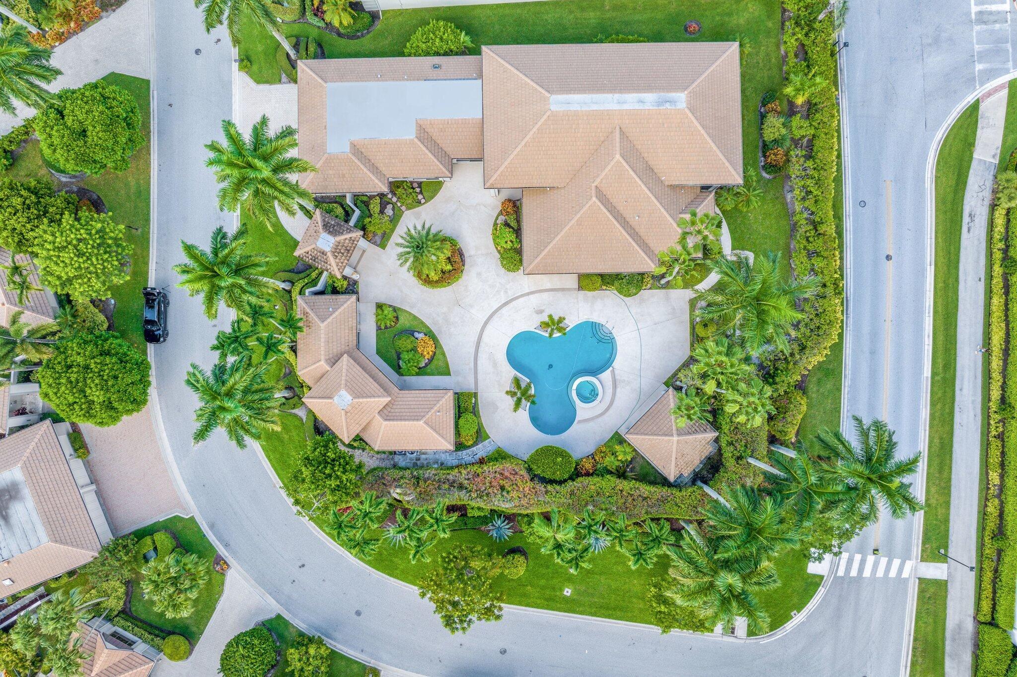 VINTAGE PLACE - Residential