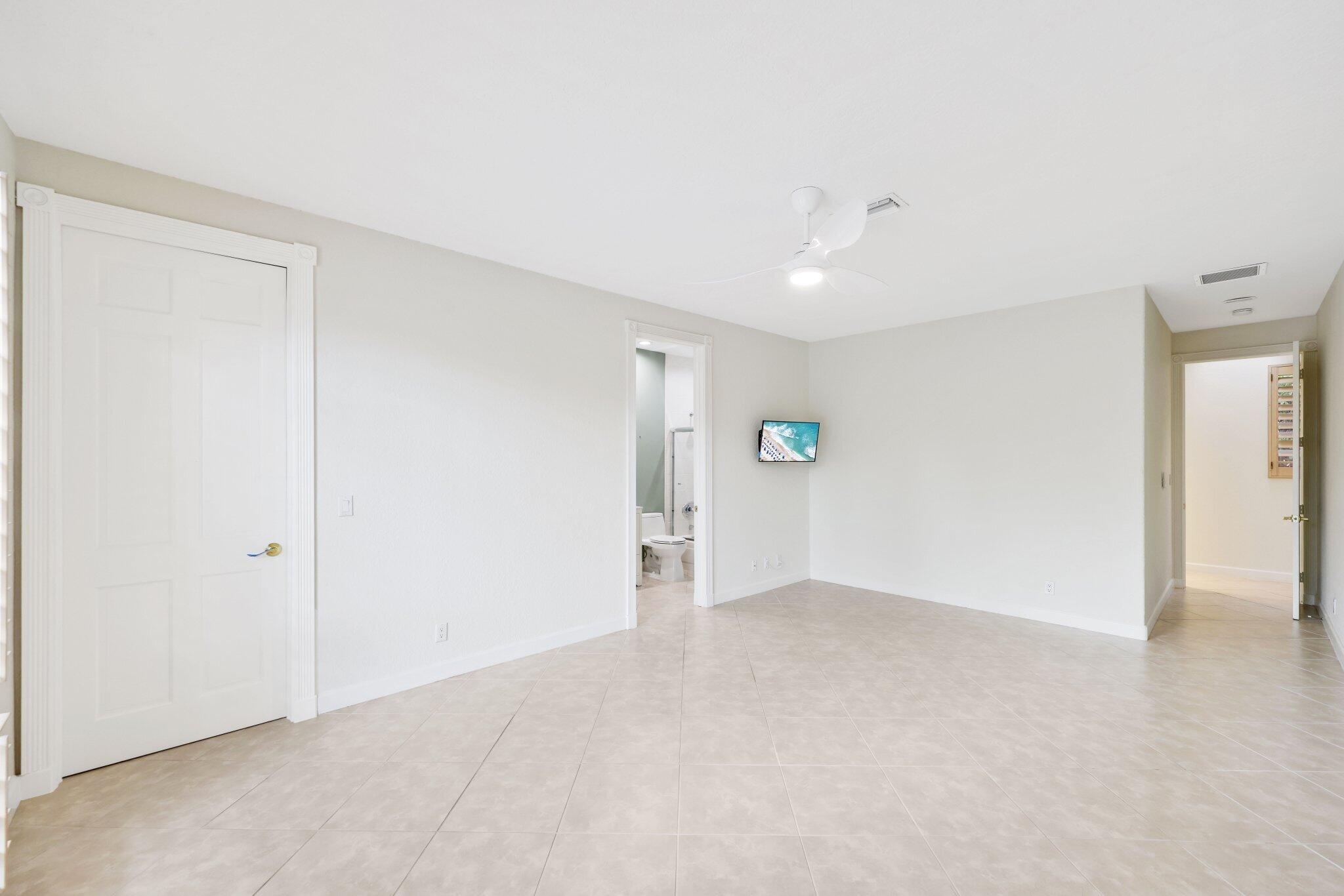 VINTAGE PLACE - Residential