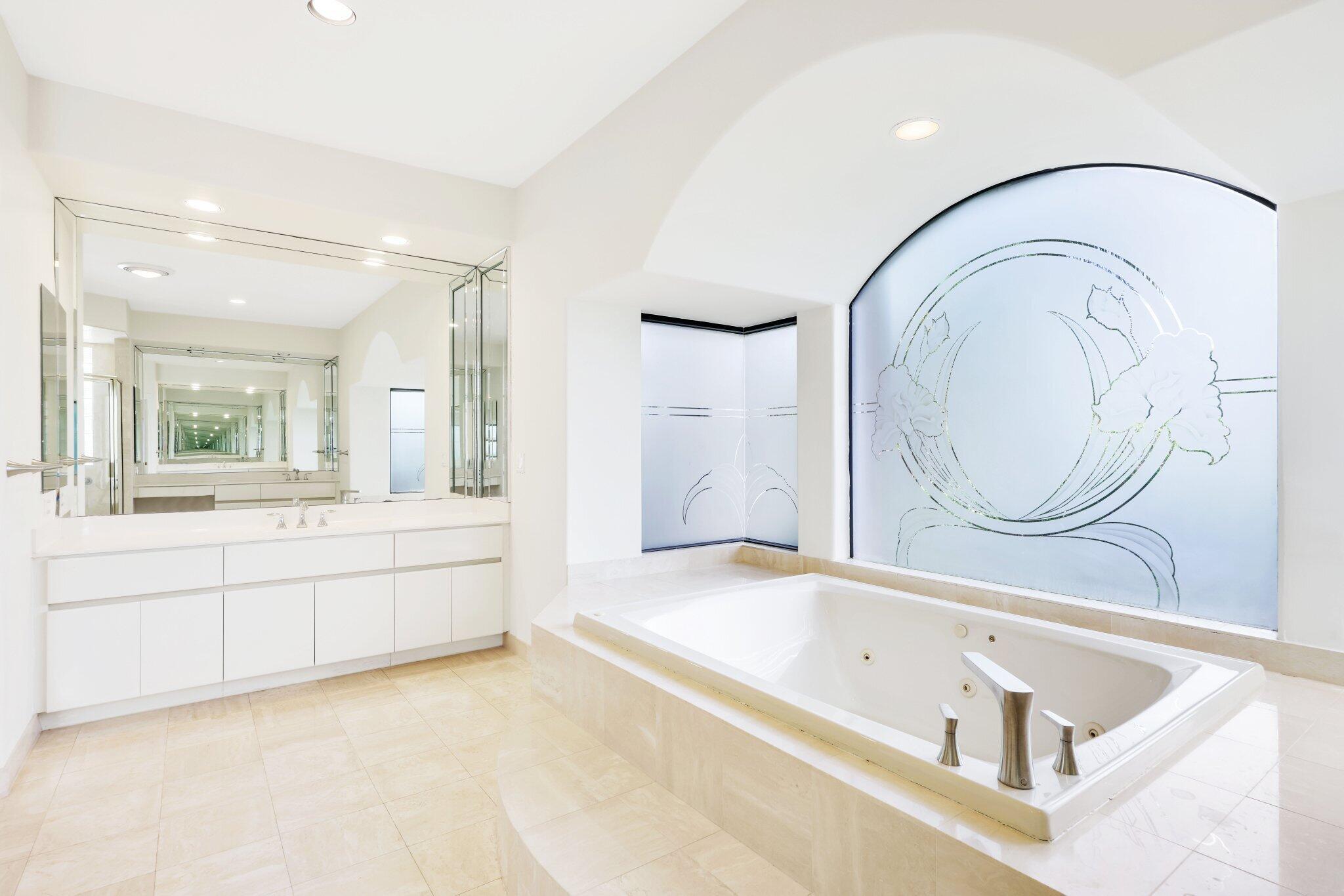 VINTAGE PLACE - Residential