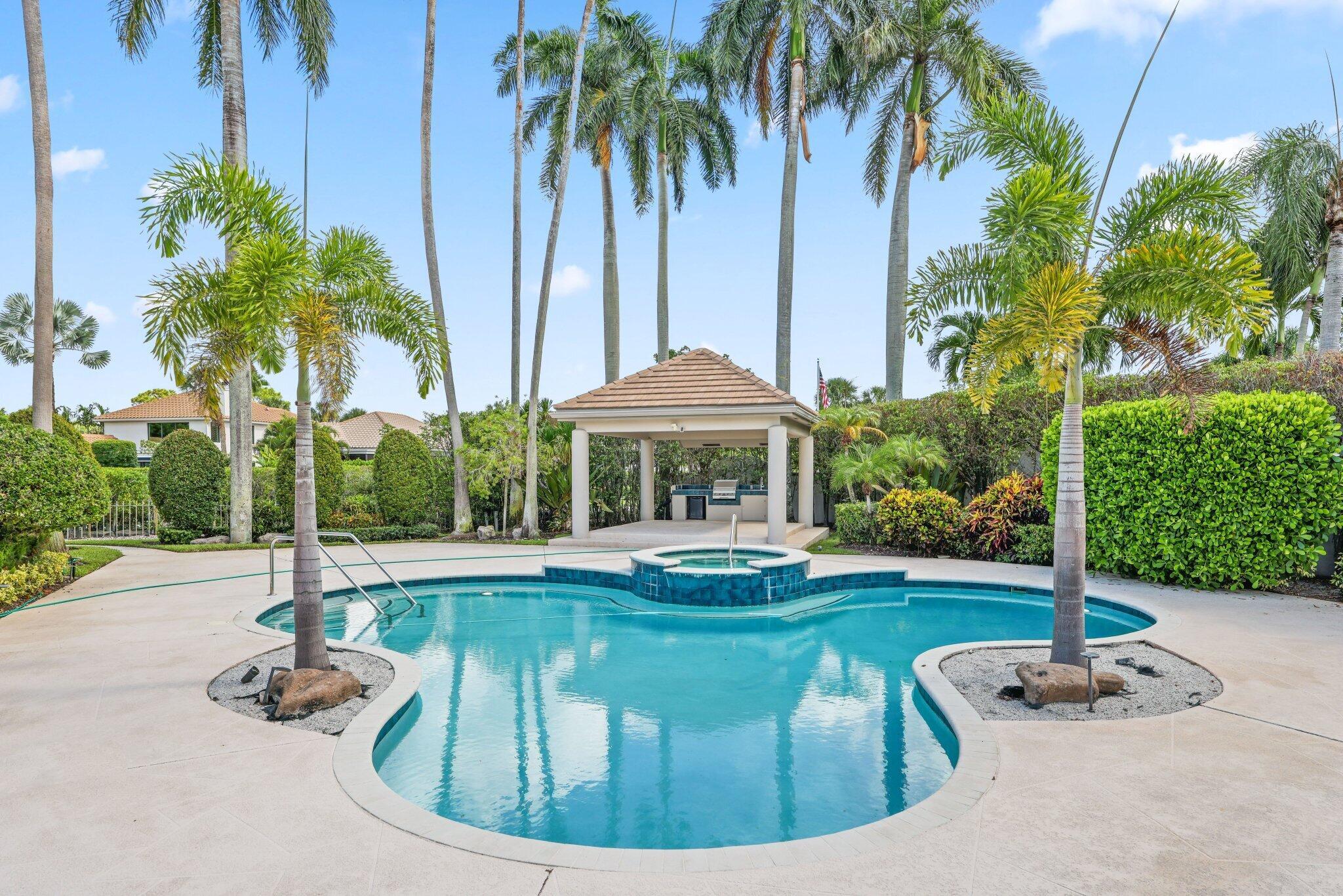 VINTAGE PLACE - Residential