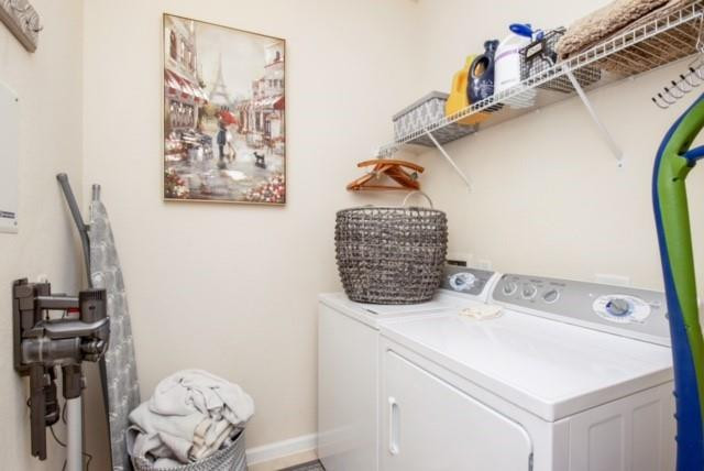 Paloma Lakes - Residential