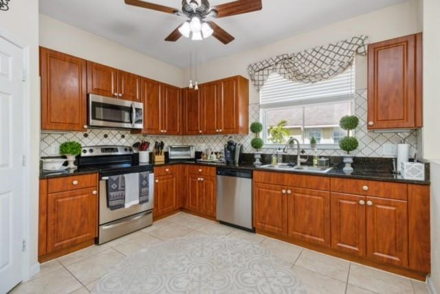 Paloma Lakes - Residential