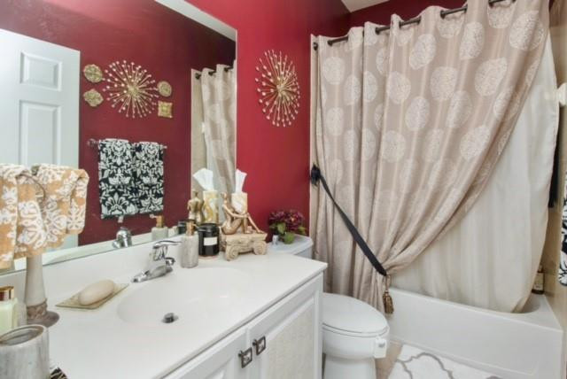 Paloma Lakes - Residential