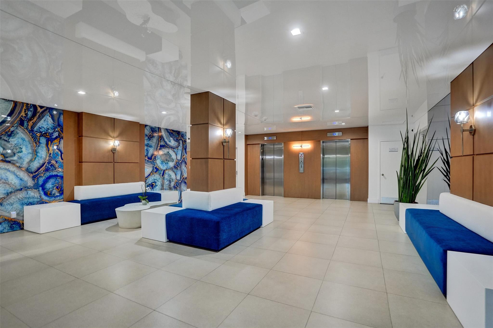 Drake Tower - Residential