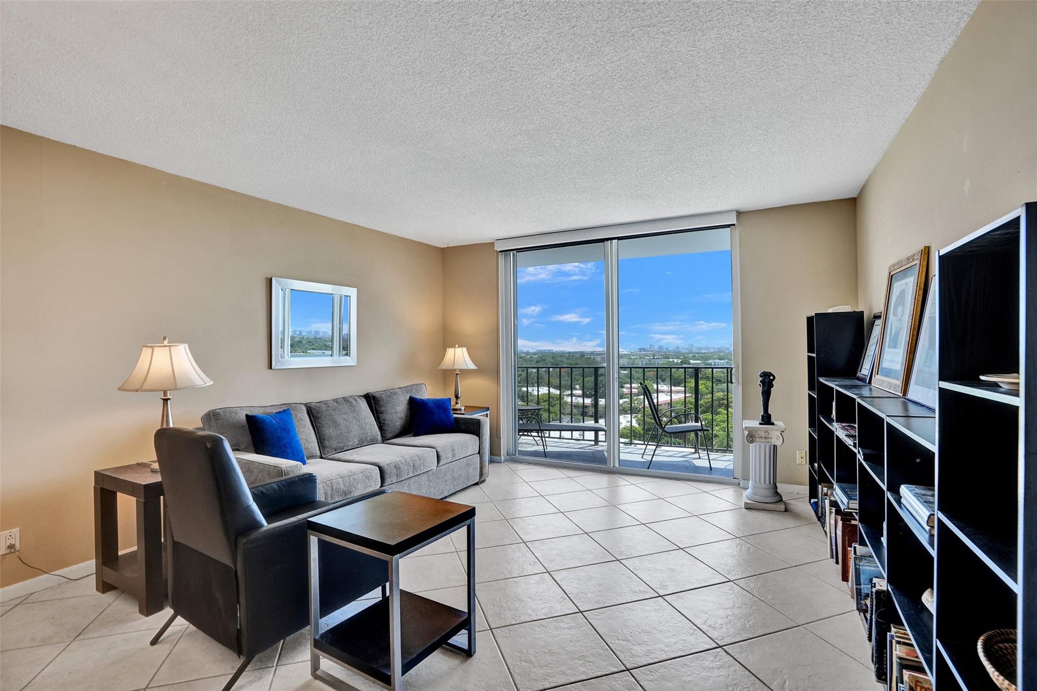 Drake Tower - Residential