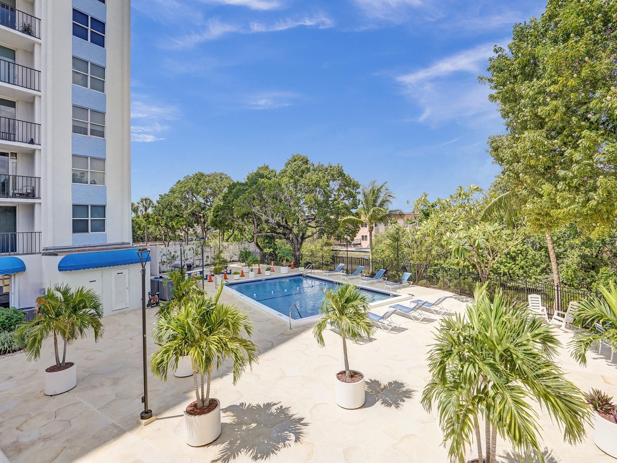 Drake Tower - Residential