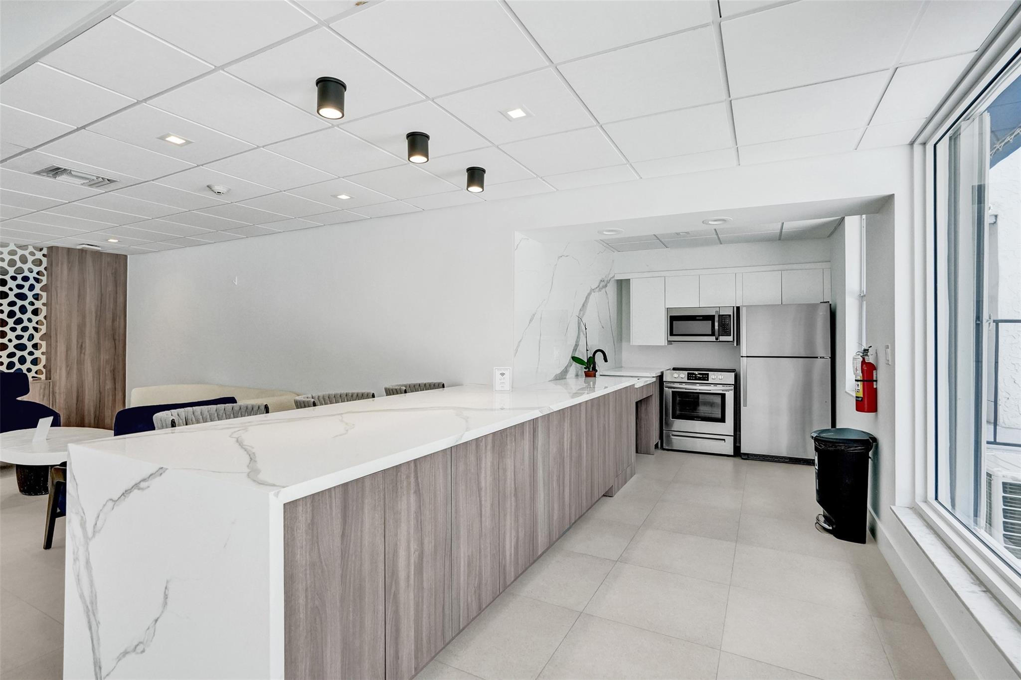 Drake Tower - Residential