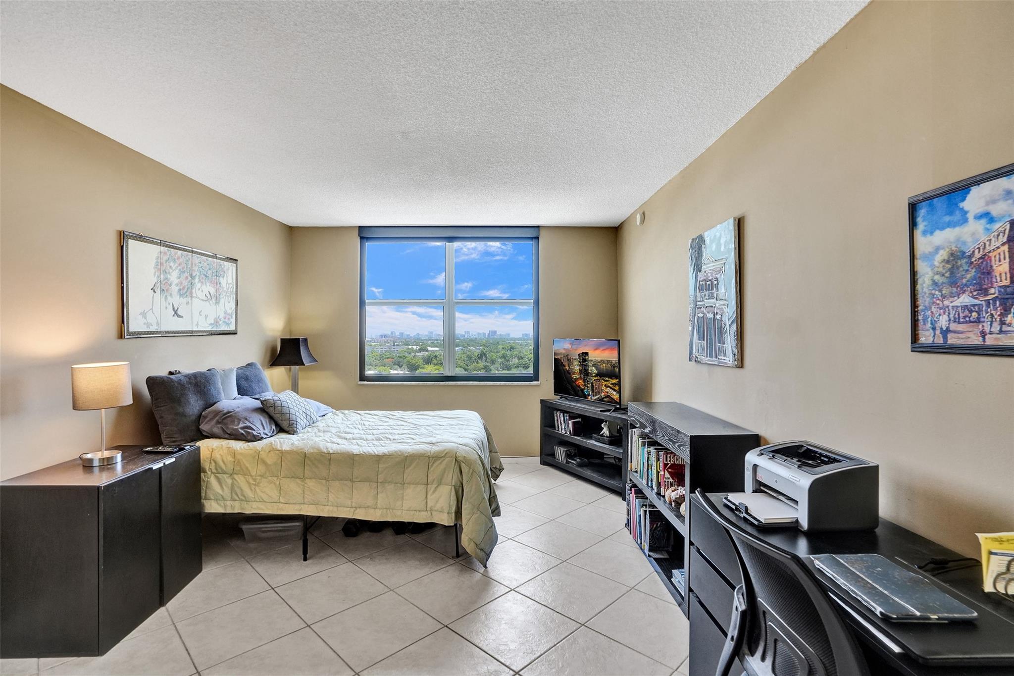 Drake Tower - Residential