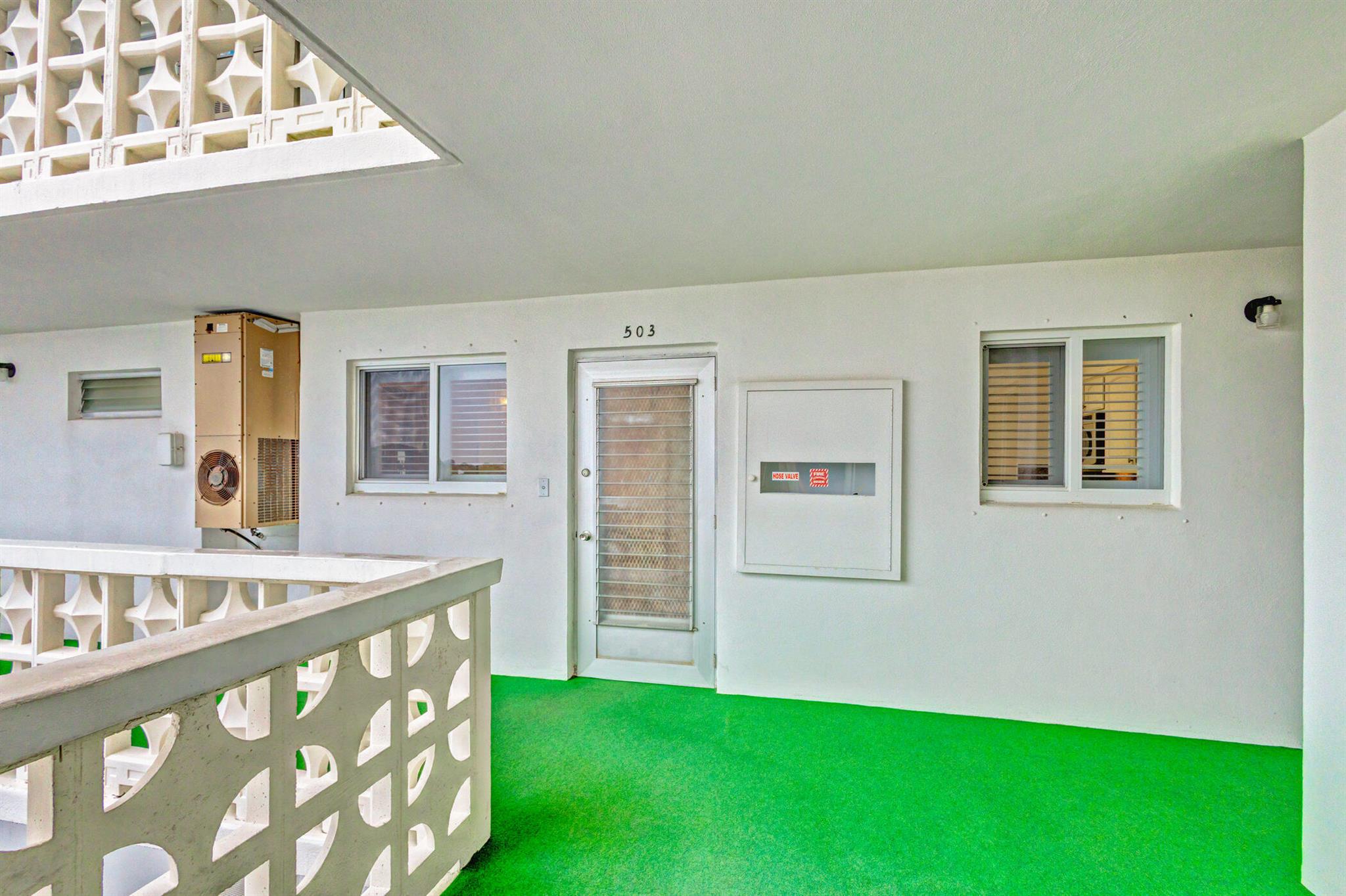 1 N Golfview Road 503