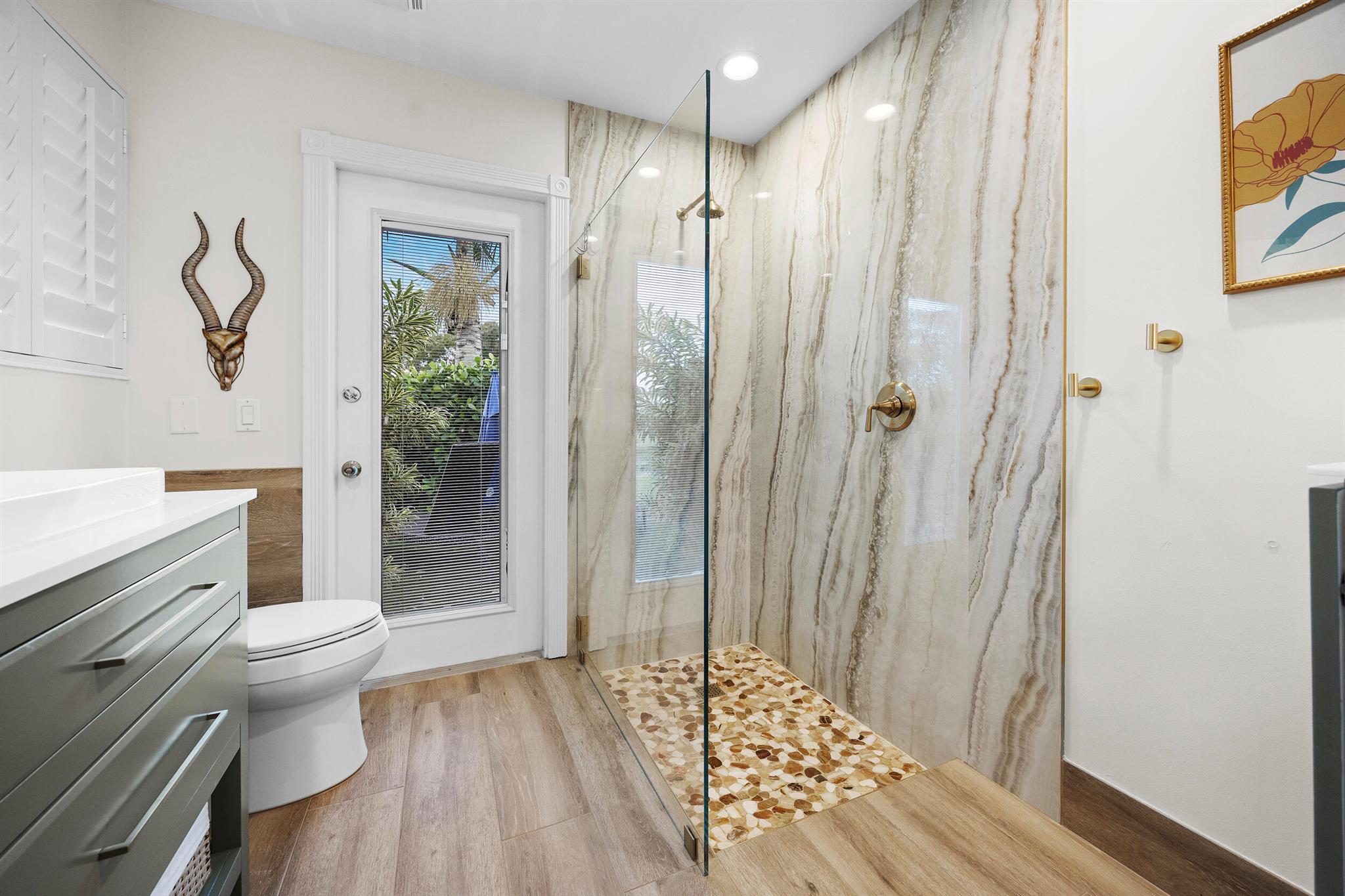 THE MEADOWS AT MARTIN DOW - Residential