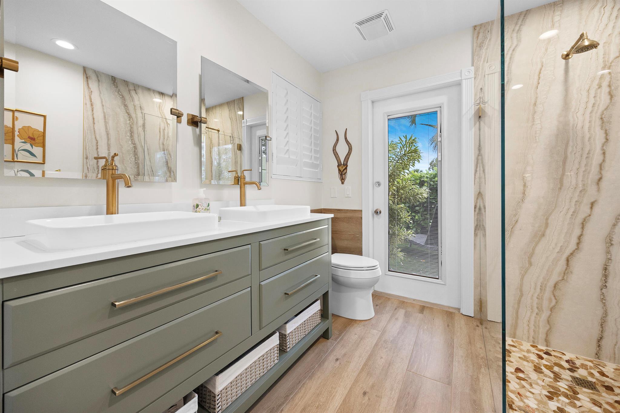 THE MEADOWS AT MARTIN DOW - Residential