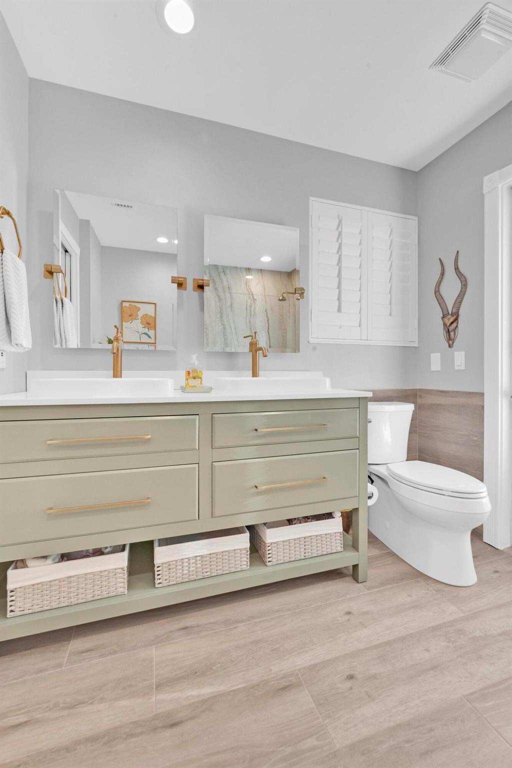 THE MEADOWS AT MARTIN DOW - Residential