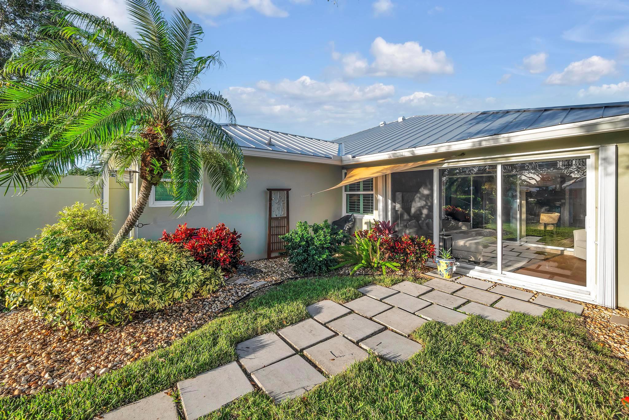 THE MEADOWS AT MARTIN DOW - Residential