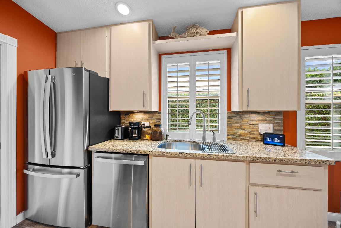 THE MEADOWS AT MARTIN DOWNS - Residential