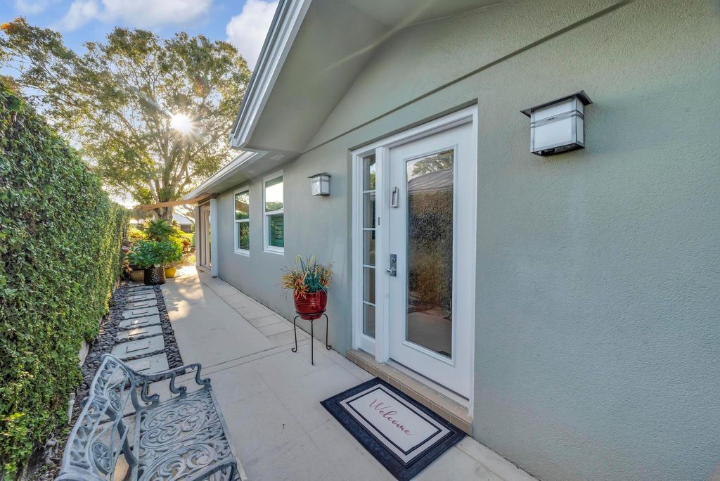 Photo of 1568 SW Springfield Court, Palm City, FL 34990 (MLS # R11141514)