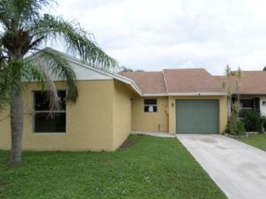 Come see this 3 bedroom / 2 bathroom townhome in the Lake Worth community. The home is corner unit. Spacious master bedroom and living room. The home features tile flooring throughout. Close to shopping, restaurants, beaches and transportation, this community provides all that you need to call this home. Call now for details on this great opportunity. Sizes approx.
