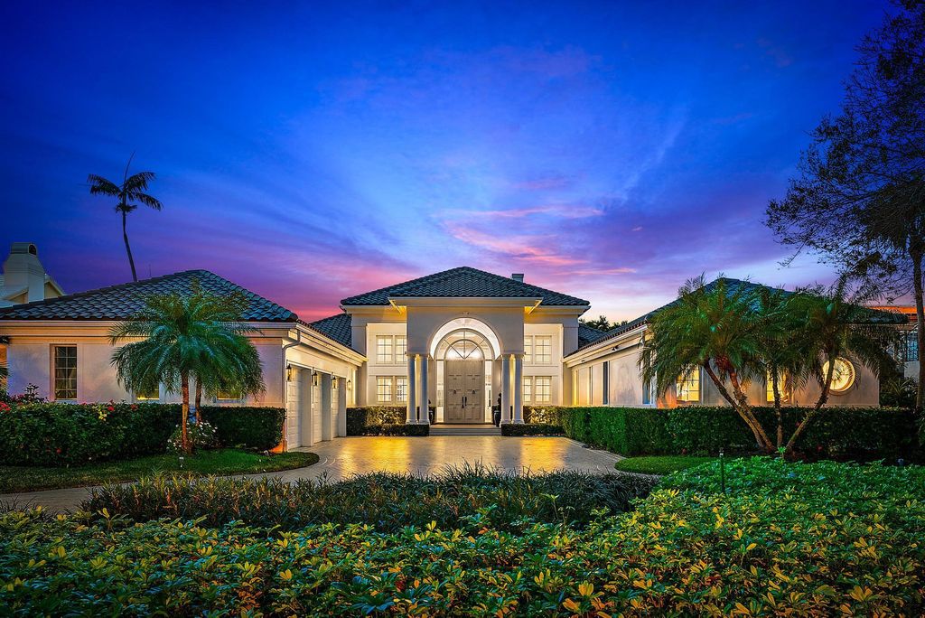 Photo of 386 Eagle Drive, Jupiter, FL 33477 (MLS # R10955381)