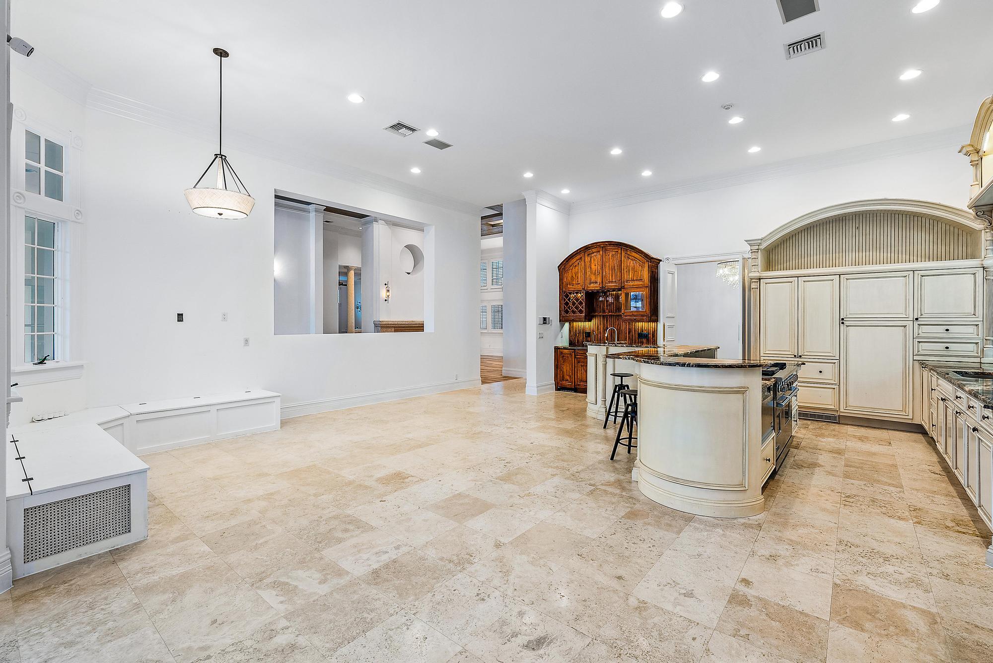 Admirals Cove - Residential