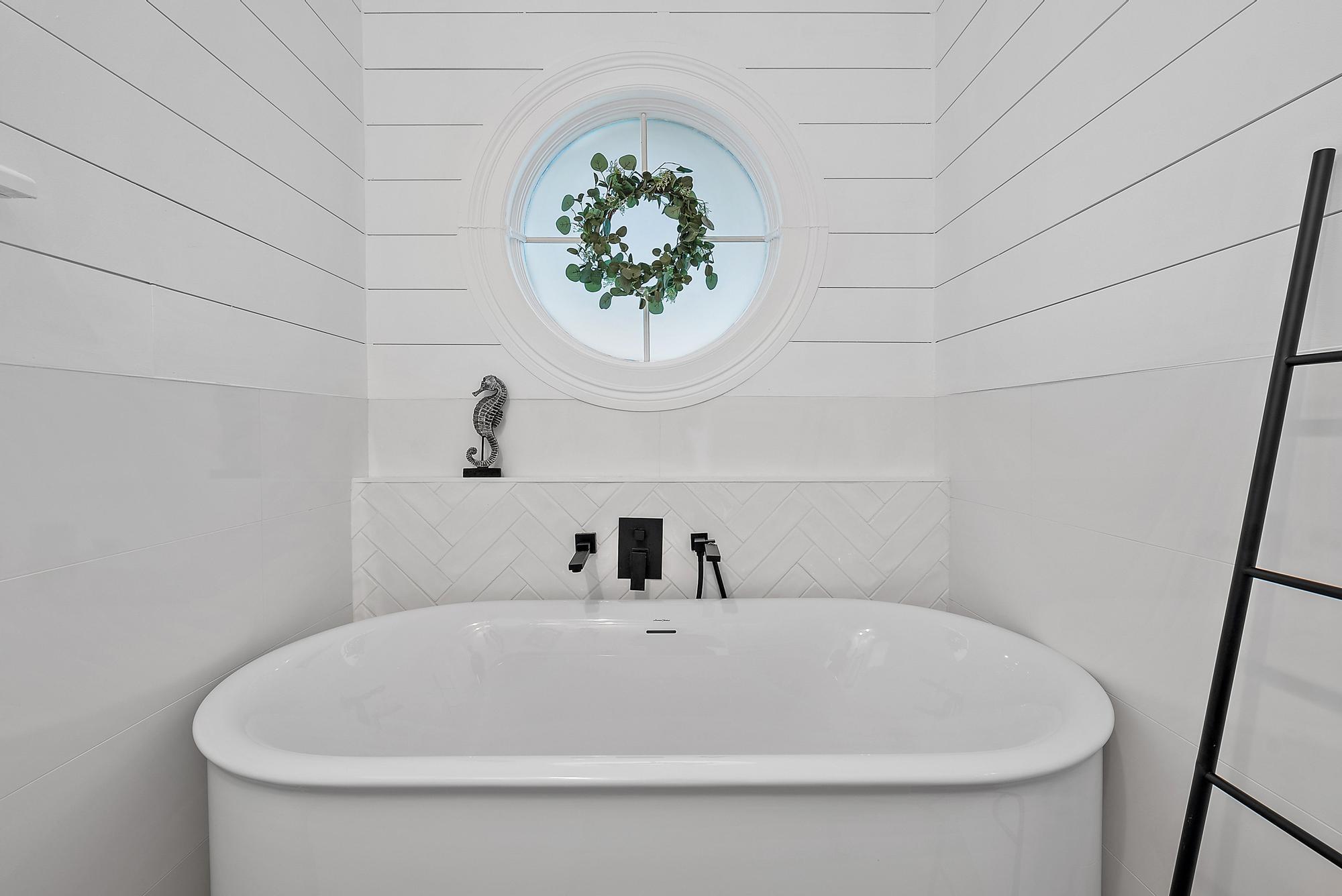 Admirals Cove - Residential