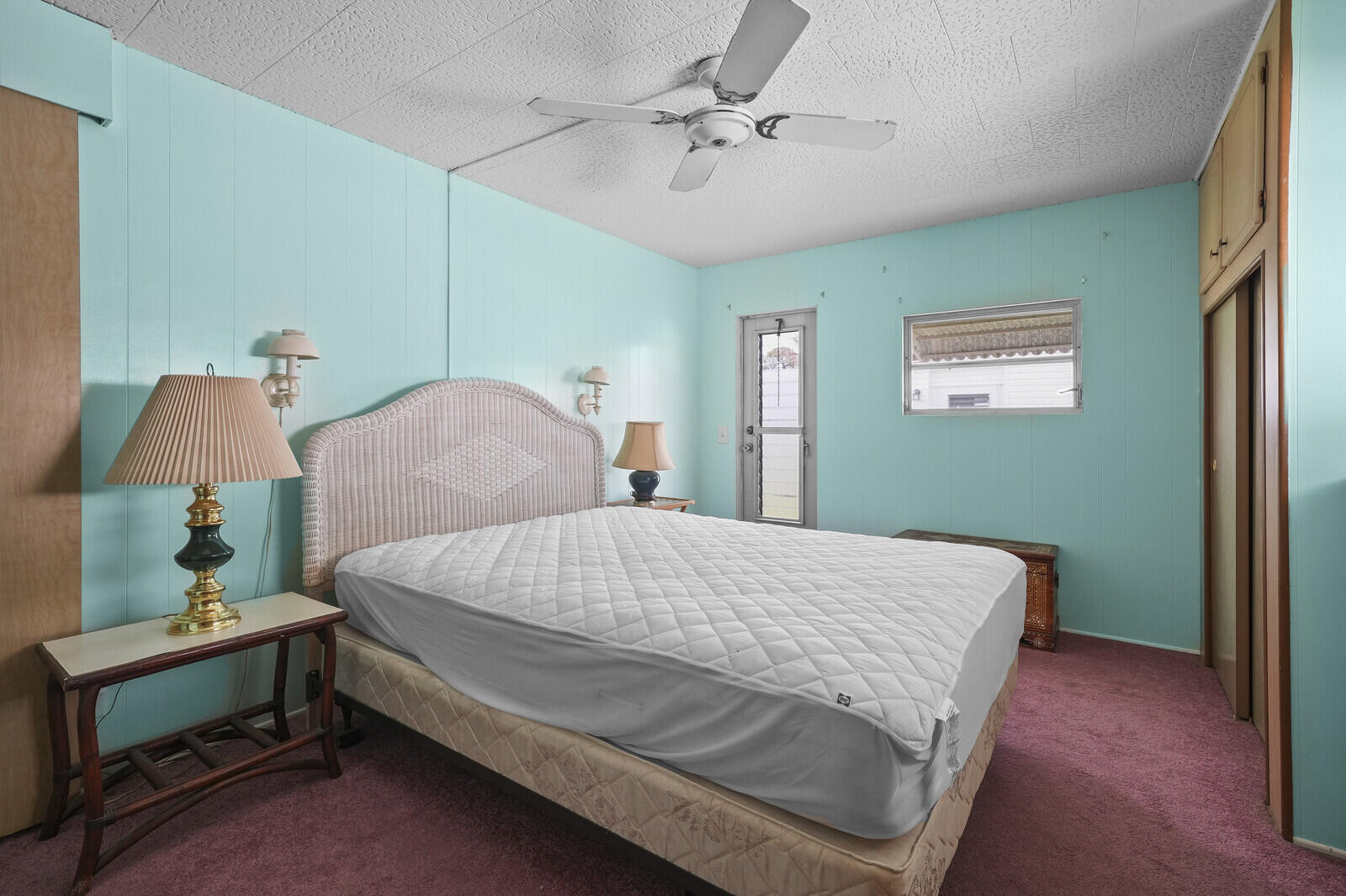 HIDDEN HARBOUR CONDO - Residential