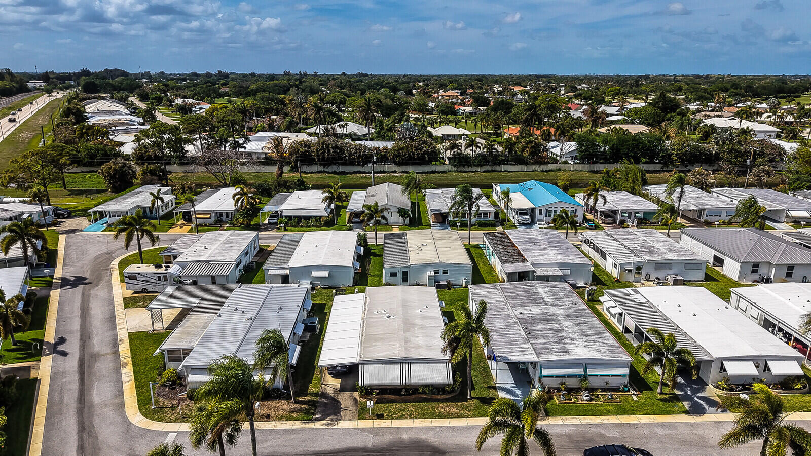 HIDDEN HARBOUR CONDO - Residential