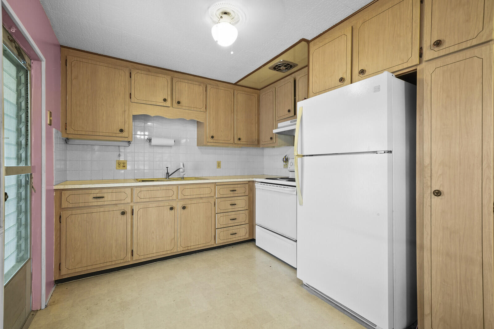 HIDDEN HARBOUR CONDO - Residential