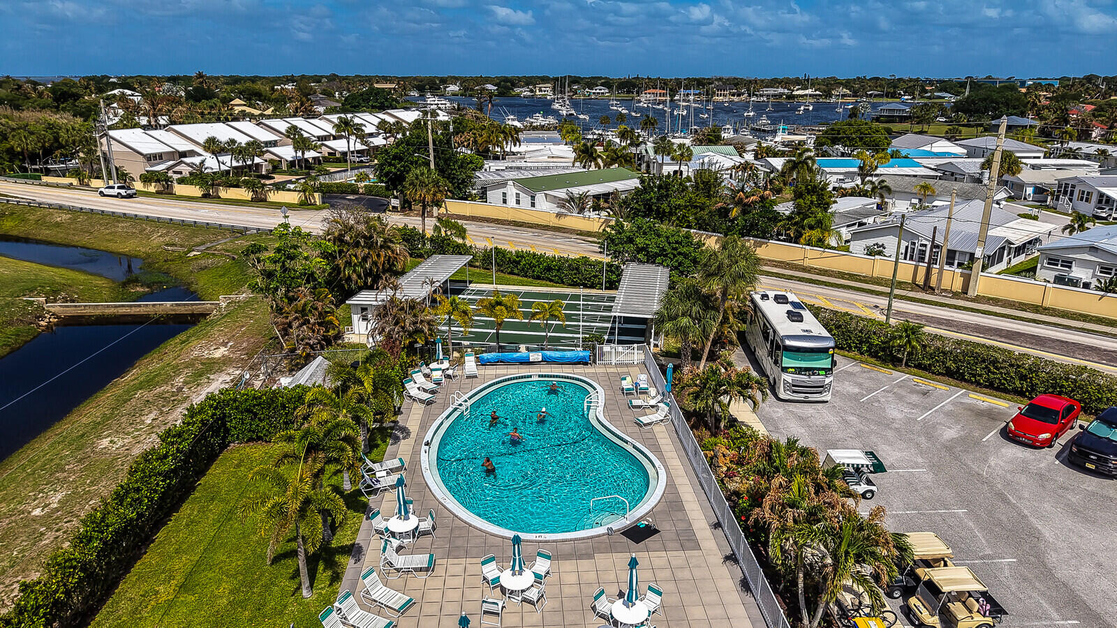 HIDDEN HARBOUR CONDO - Residential