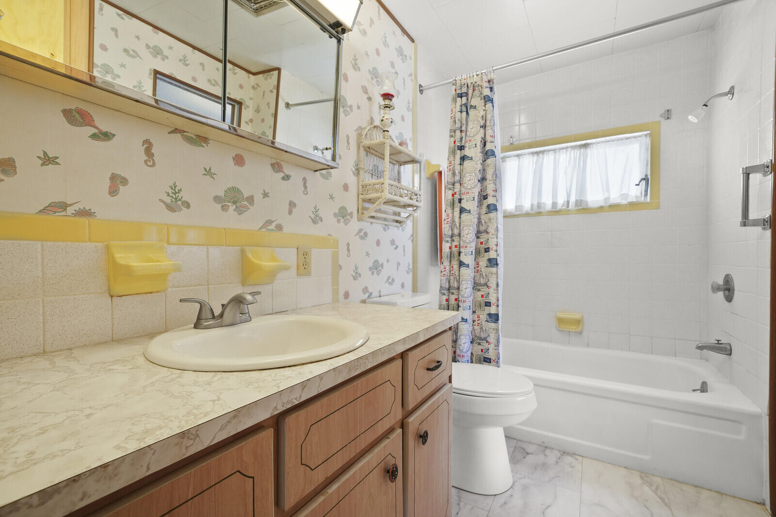 HIDDEN HARBOUR CONDO - Residential