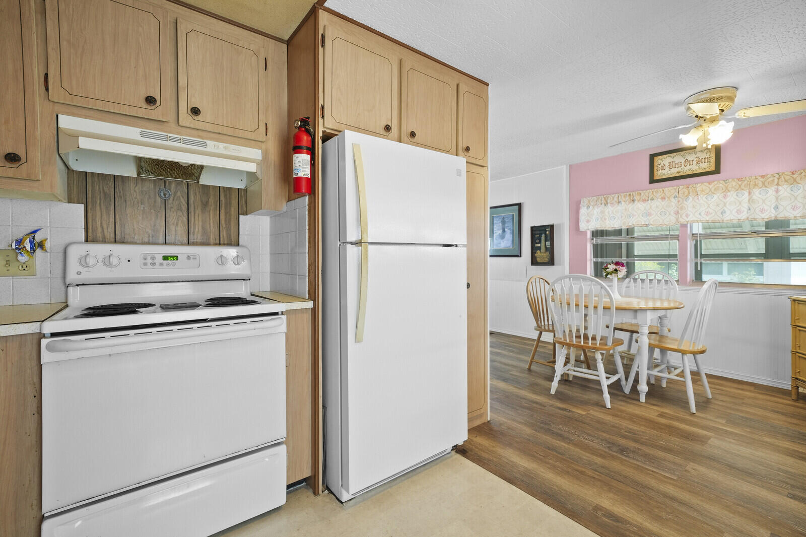 HIDDEN HARBOUR CONDO - Residential