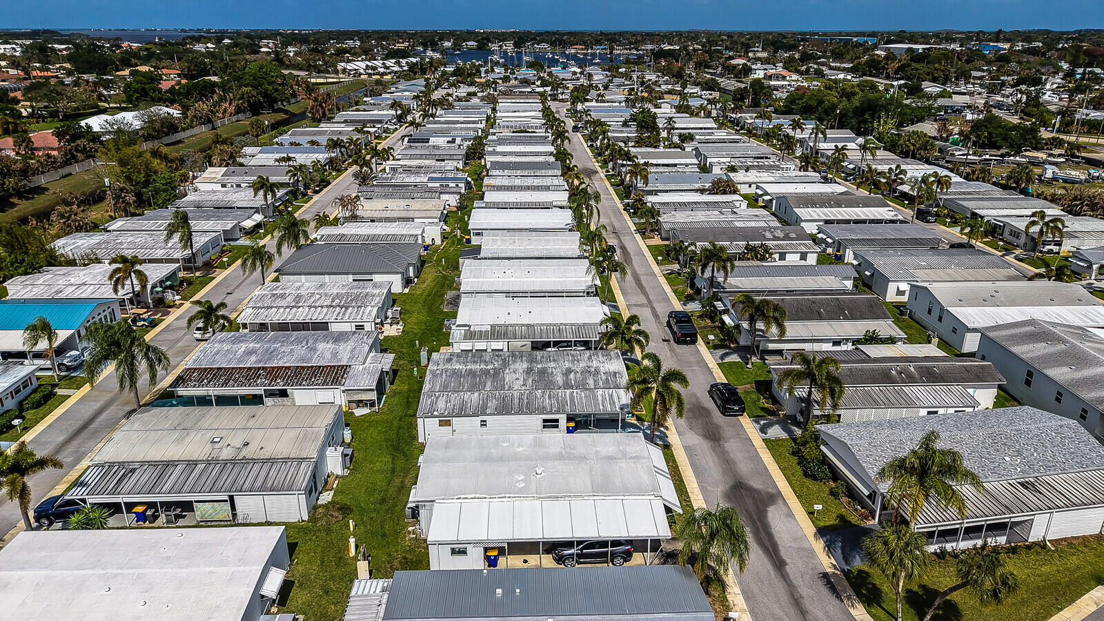HIDDEN HARBOUR CONDO - Residential