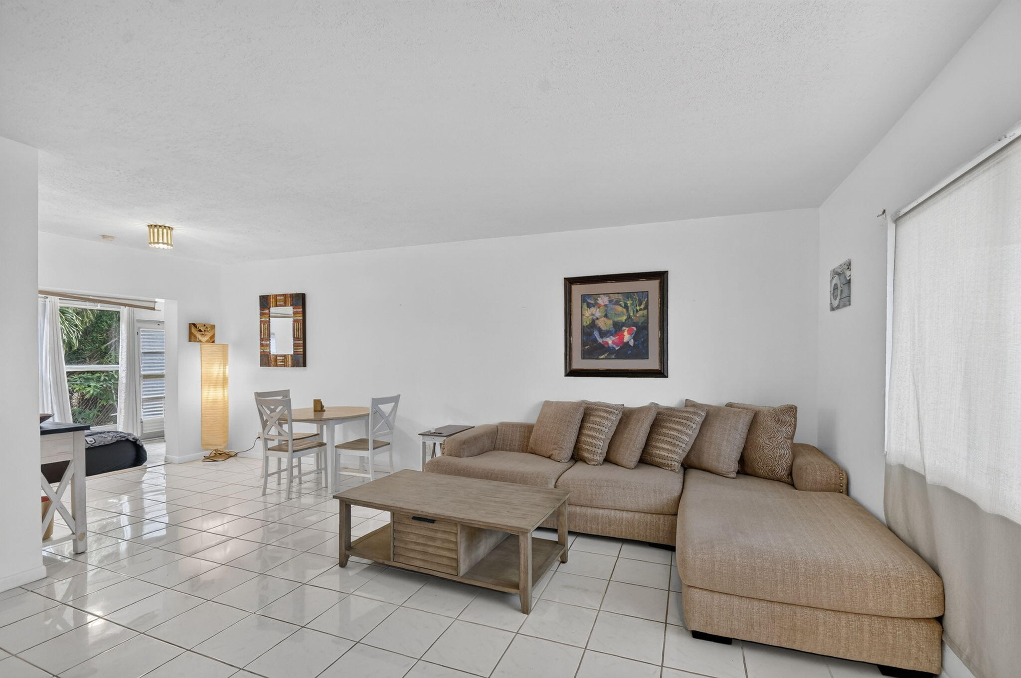 Properties 658 NE 6TH Court E E