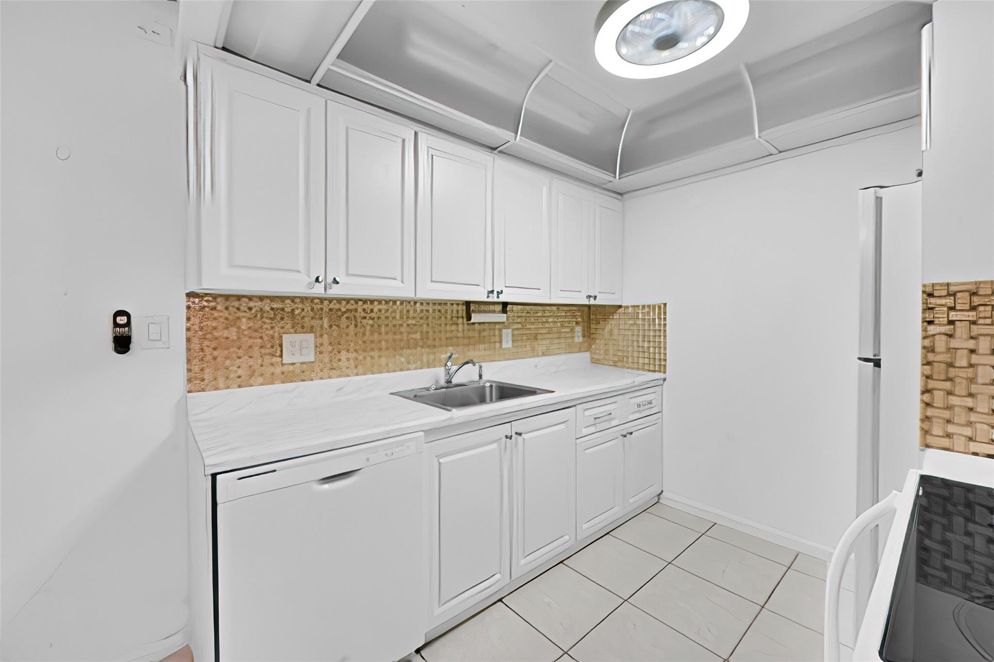 Bimini Village B Condo - Residential Lease