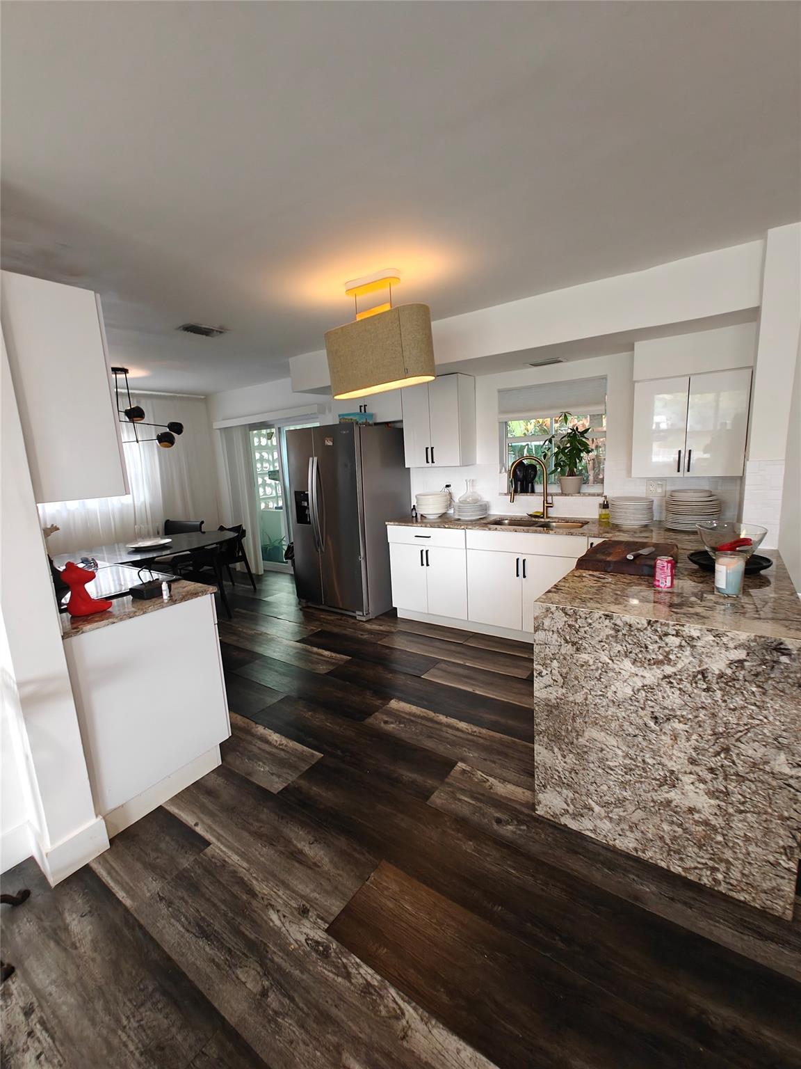 Hollywood Hills 6-22 B - Residential