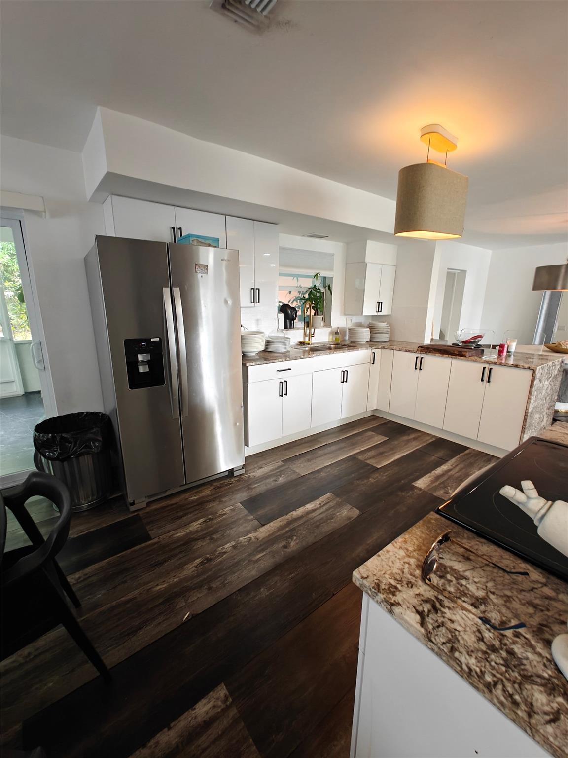 Hollywood Hills 6-22 B - Residential