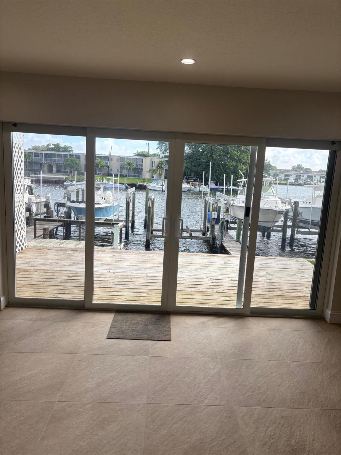MARINA LAKE CONDO - Residential Lease